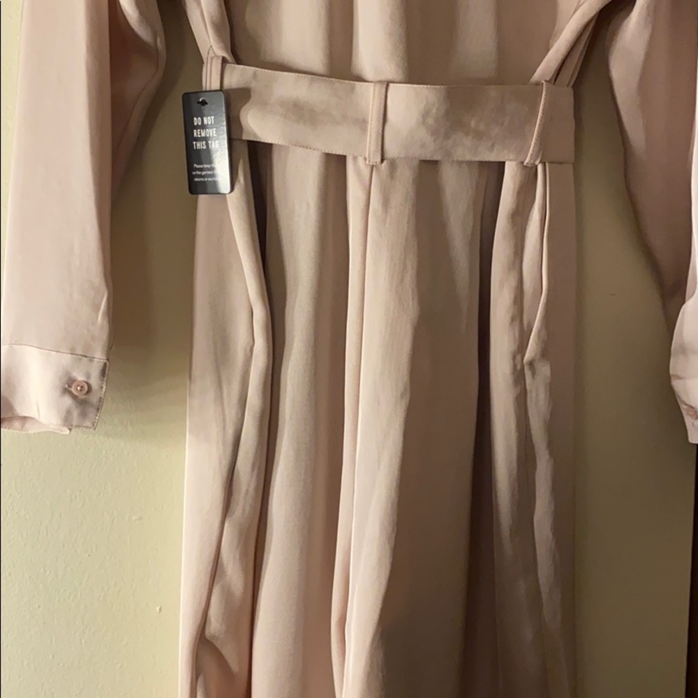 Clothes - Picture 5 of 9
